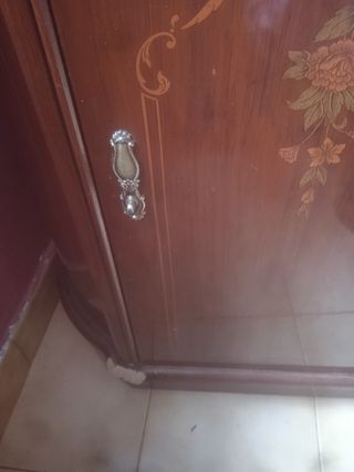 Mueble de entrada con espejo