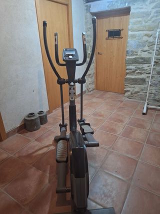 Bicicleta Elíptica Flow Fitness DCT2500i