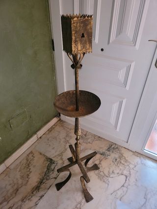 Candelabro de pie