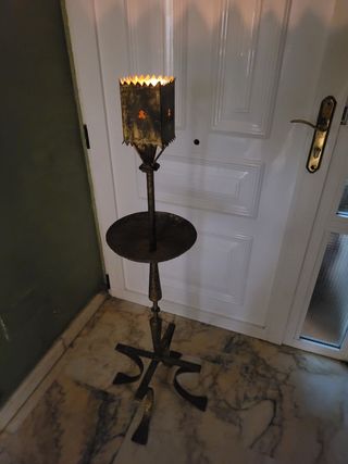 Candelabro de pie