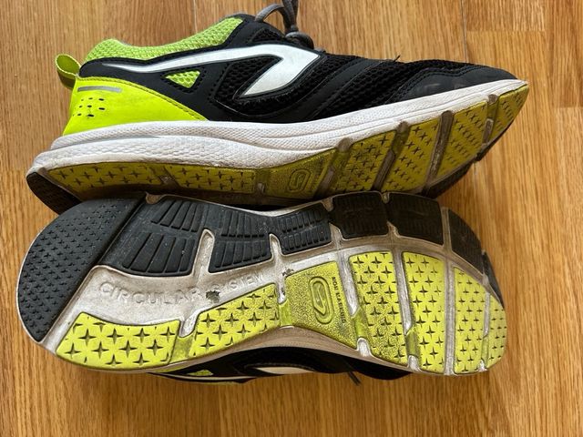 Deportivas negras Decathlon