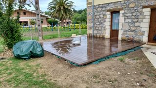 Colocó tarimas,parquet,puertas etc