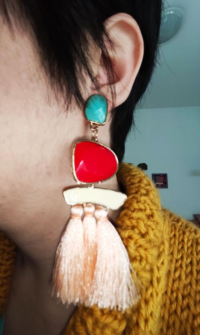 Orecchini colorati lunghi