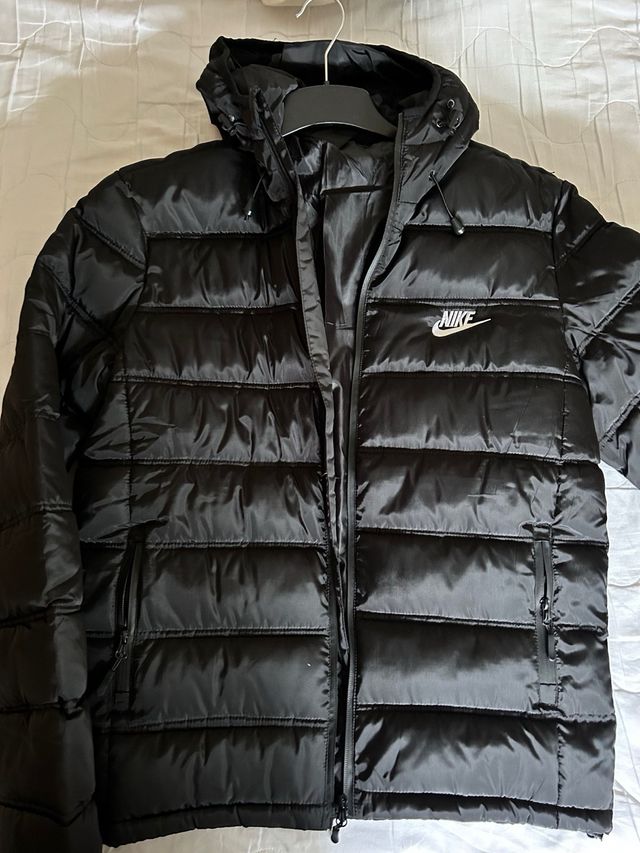 Abrigo Nike Negro NUEVO 