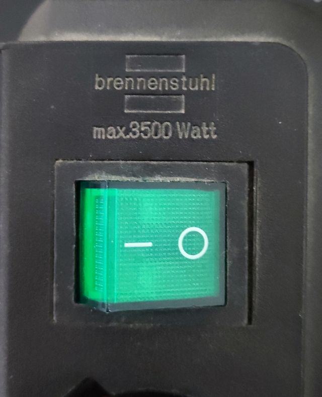 Ciabatta multipresa nera Brennenstuhl 