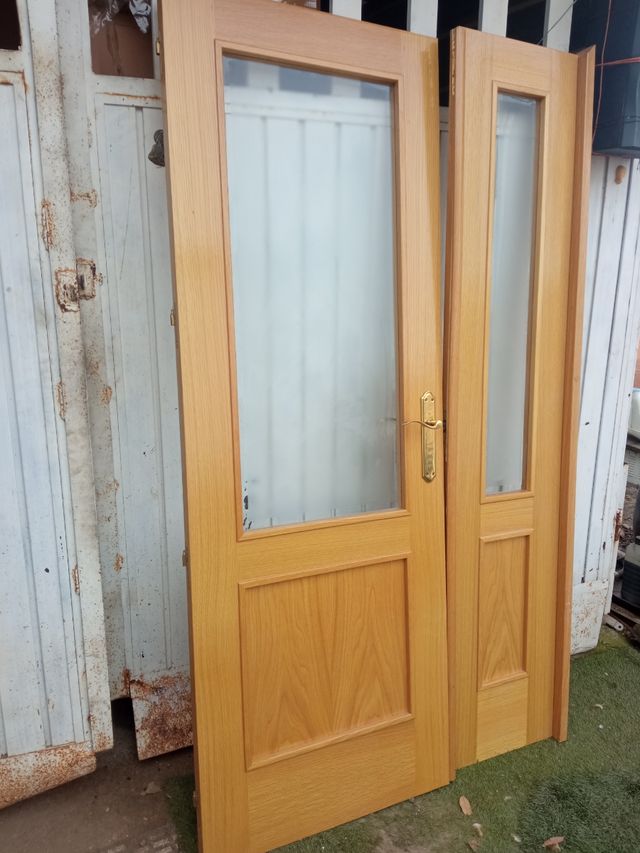 Puerta de madera interior doble hoja