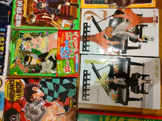 Libro juvenil manga en Japonés