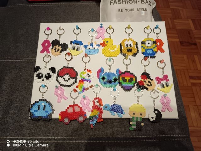 Llaveros hama bead