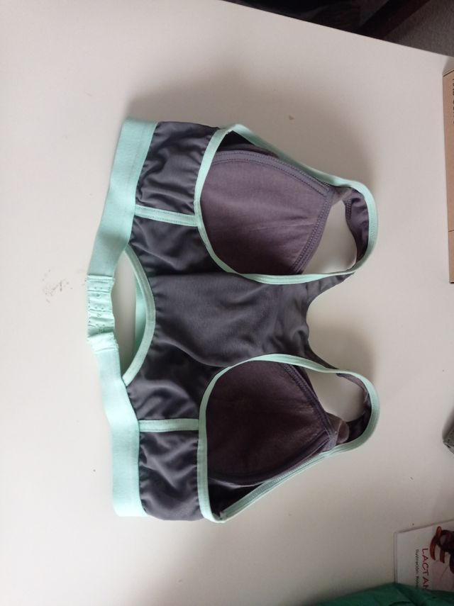 2 Sujetadores deportivos