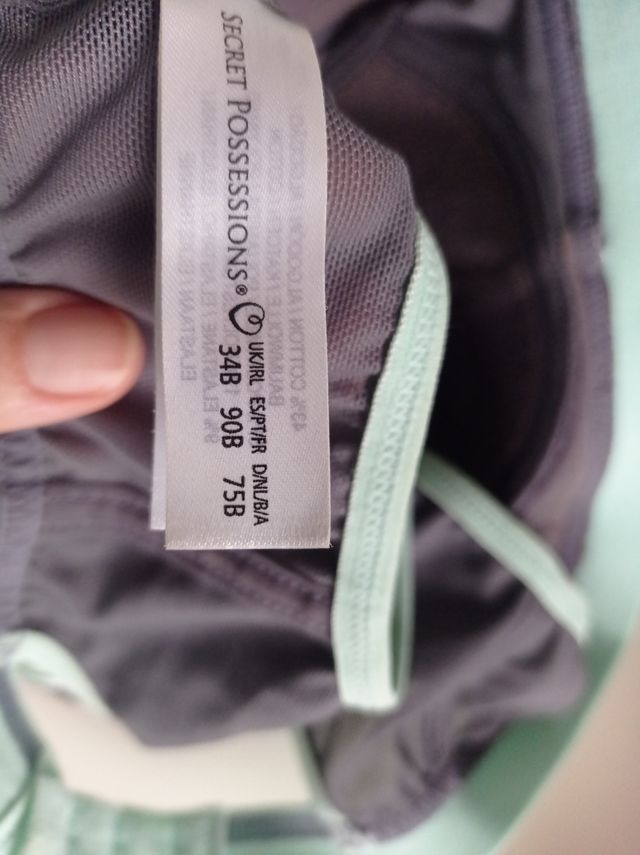 2 Sujetadores deportivos