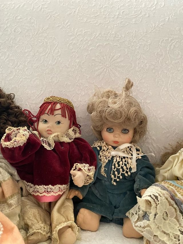 bambole in porcellana