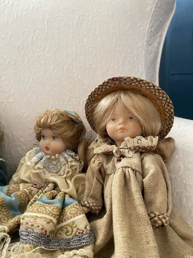 bambole in porcellana