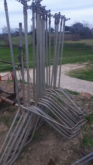 Tubos de riego y aspresores