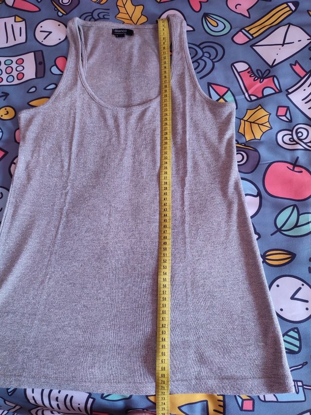 Camiseta de tirantes plateada