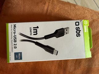 Cavo dati e ricarica micro-USB 2.0