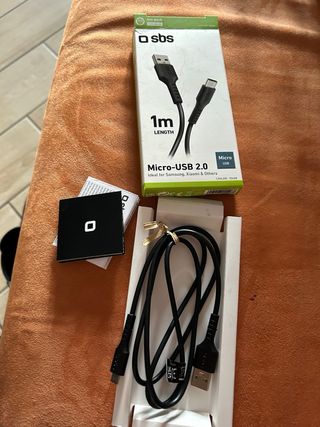Cavo dati e ricarica micro-USB 2.0