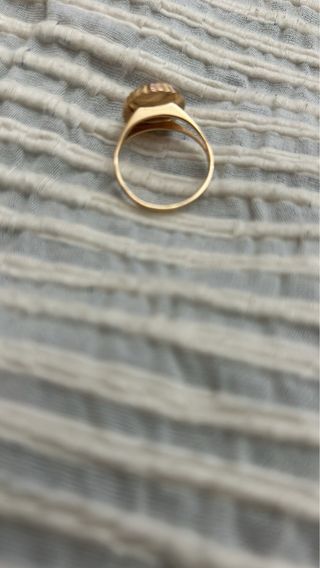 Anillo oro y coral
