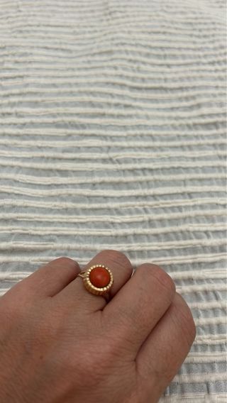 Anillo oro y coral