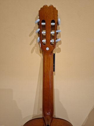 Guitarra española ADMIRA Mod Paloma 