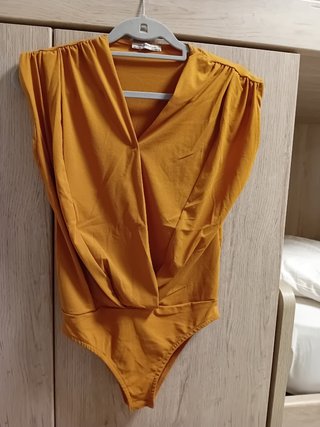 Body mujer ZARA (S)