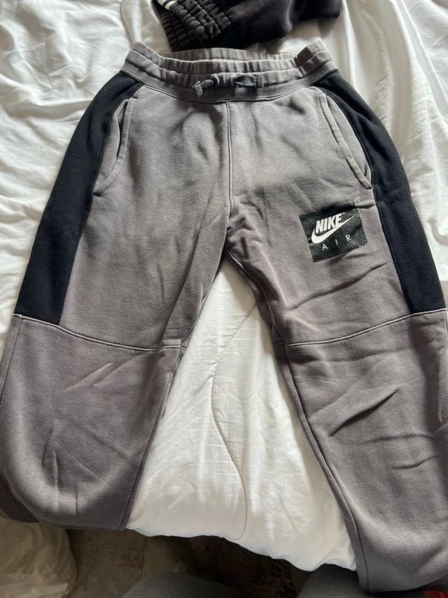 Pantalon nike gris y negro