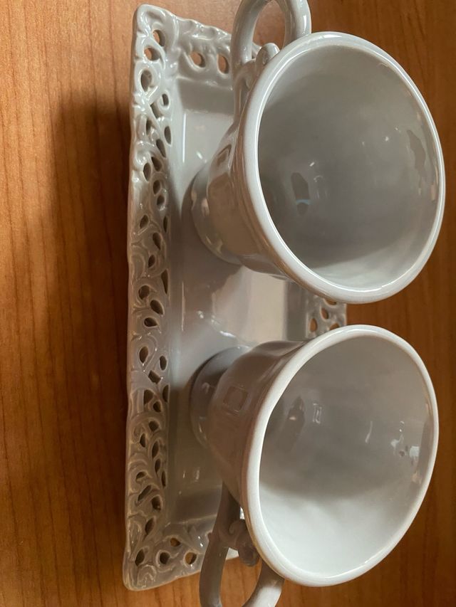 Set tazzine con piattino