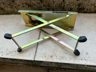 Poggiapiedi per chitarra