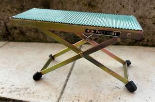 Poggiapiedi per chitarra