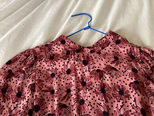 Vestido estampado Zara.