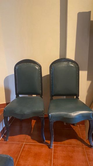 Sofa y sillas sky antiguos