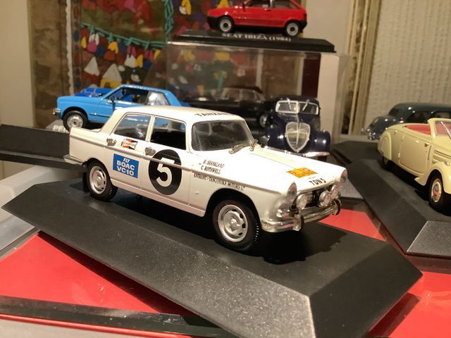 COCHE RALLY TANZANIA PEUGEOT 404 1/43 NOREV