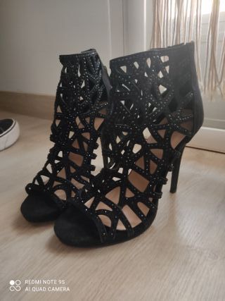 Zapatos de tacon estilo botin con piedrecitas tall39