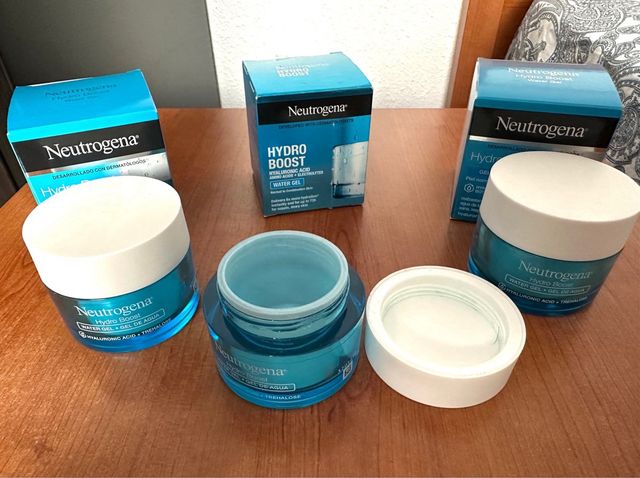 Envases vacíos crema Hidro Boost Neutrogena