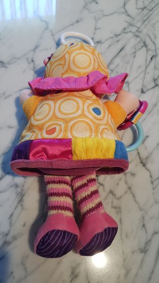 Muñeca con mordedor,diferentes texturas y sonajero