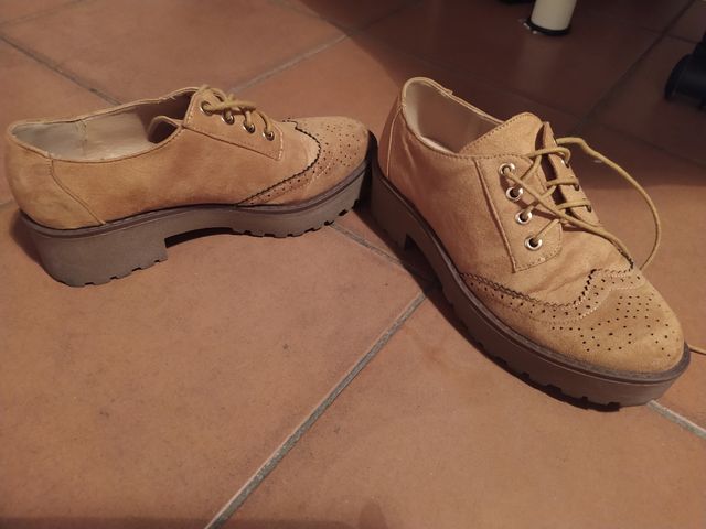 Zapatos marrones/camel
