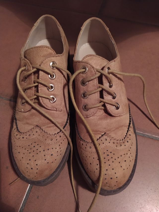 Zapatos marrones/camel