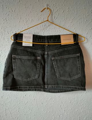Minifalda vaquera negra Pull&Bear