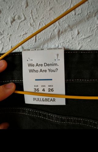 Minifalda vaquera negra Pull&Bear