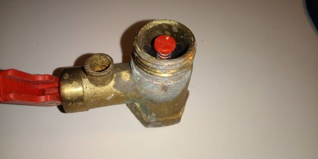 Valvola per scaldabagno