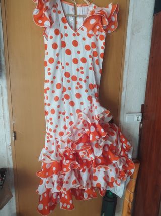 Vestido de sevillana flamenca