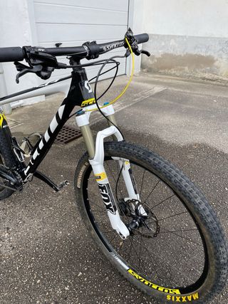 Scott scale 720 27,5 carbono