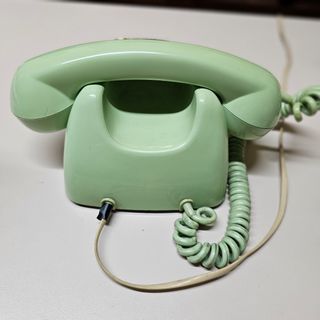 Teléfono antiguo