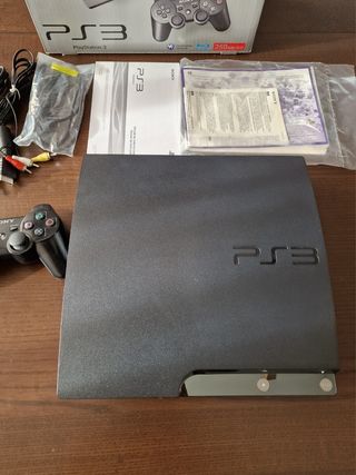 PlayStation 3 Slim 250 Gb completa + cable multi