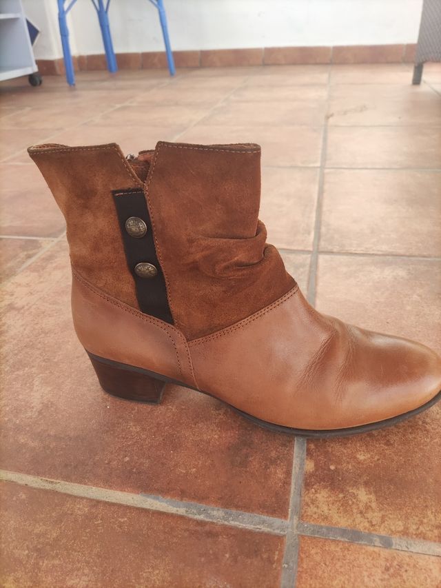 Botines cuero color Camel