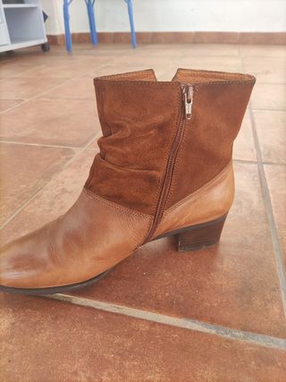Botines cuero color Camel