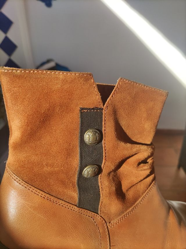 Botines cuero color Camel