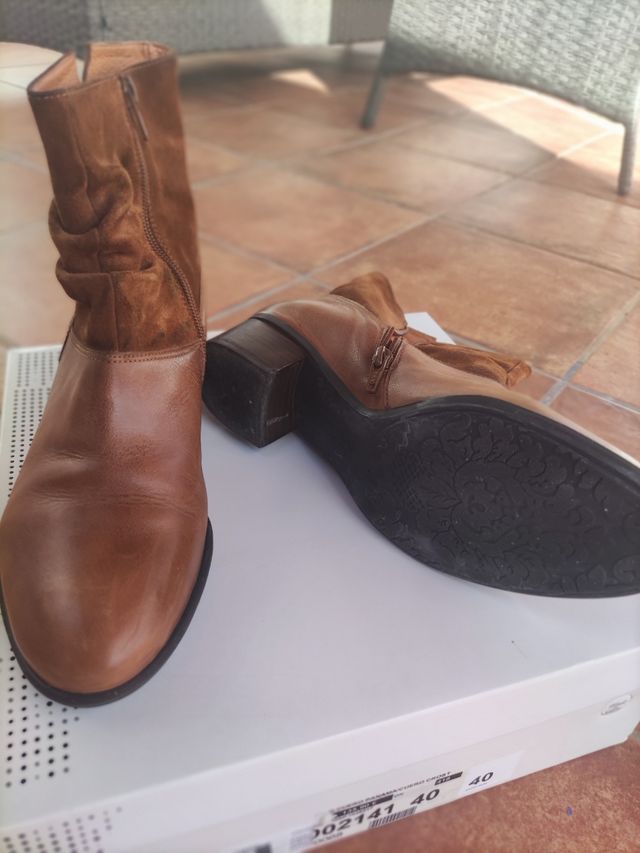 Botines cuero color Camel