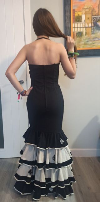 Traje de flamenca o rociera