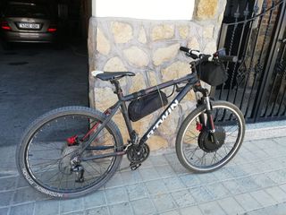 Bicicleta eléctrica vendo o cambio