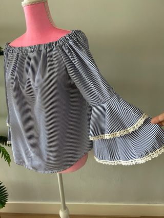 Blusa mujer detalles volantes manga